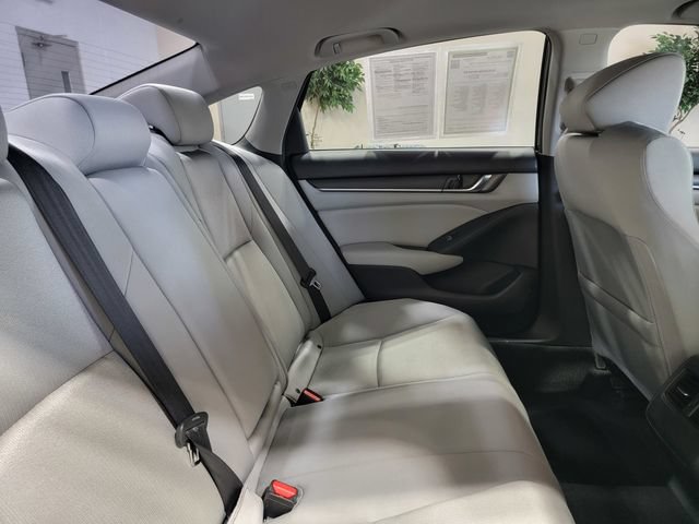 Used 2018 Honda Accord EX image 15