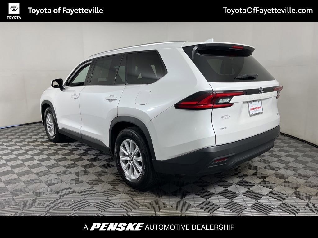 Used 2025 Toyota Grand Highlander AWD image 16