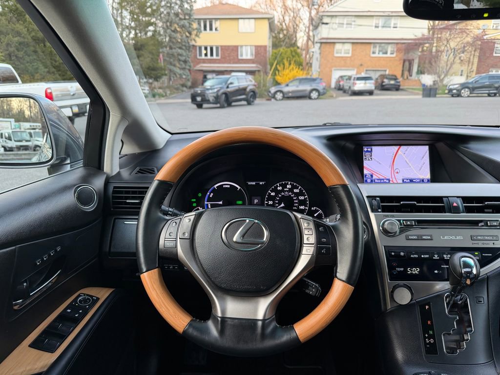 Used 2015 Lexus RX 450h AWD image 26