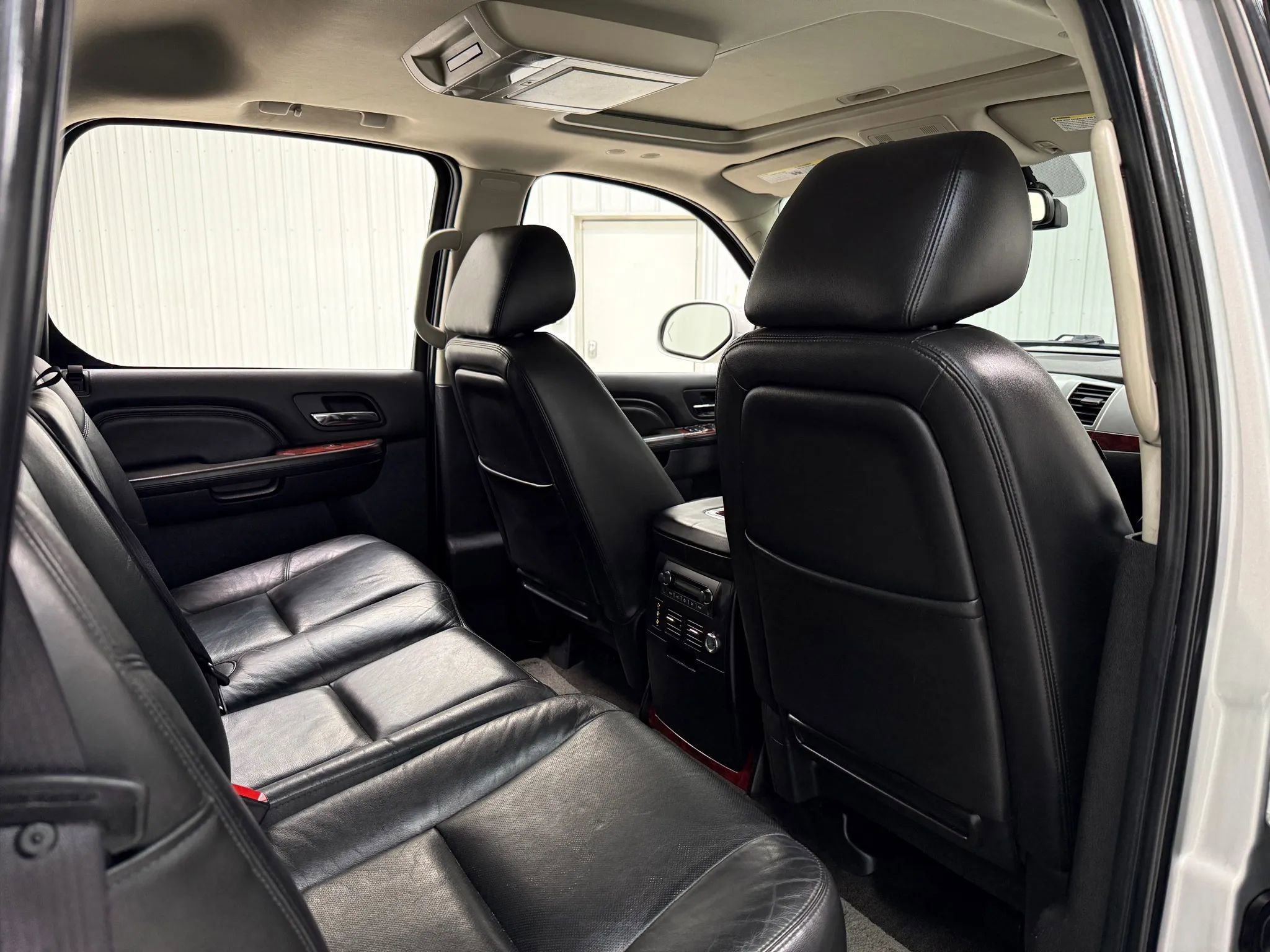 Used 2012 Cadillac Escalade EXT Premium image 17