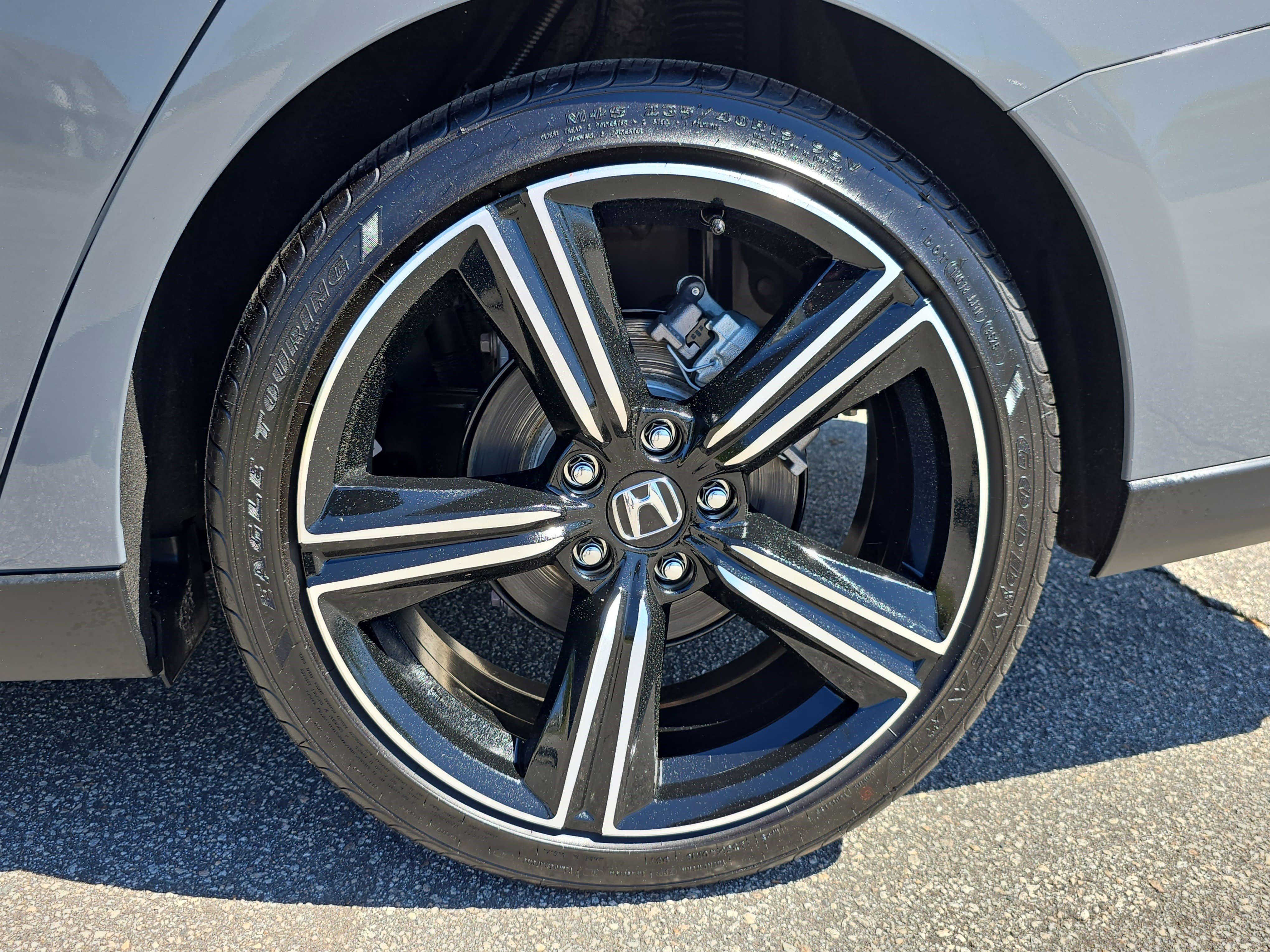 Used 2025 Honda Accord Sport image 33