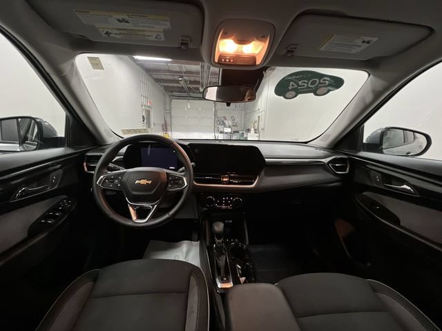 Certified 2024 Chevrolet TrailBlazer LT w/ LT Cold Weather Package AWD/4WD image 20