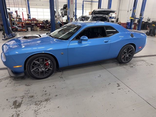 Used 2018 Dodge Challenger R/T Scat Pack RWD image 2