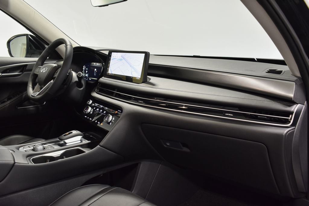 New 2026 INFINITI QX60 Luxe w/ Family Package image 15