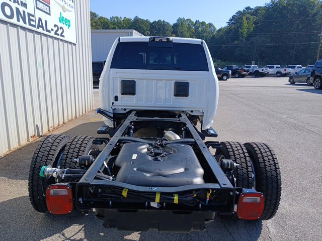 New 2027 RAM 5500 4x4 Crew Cab w/ Laramie Trim Package image 4