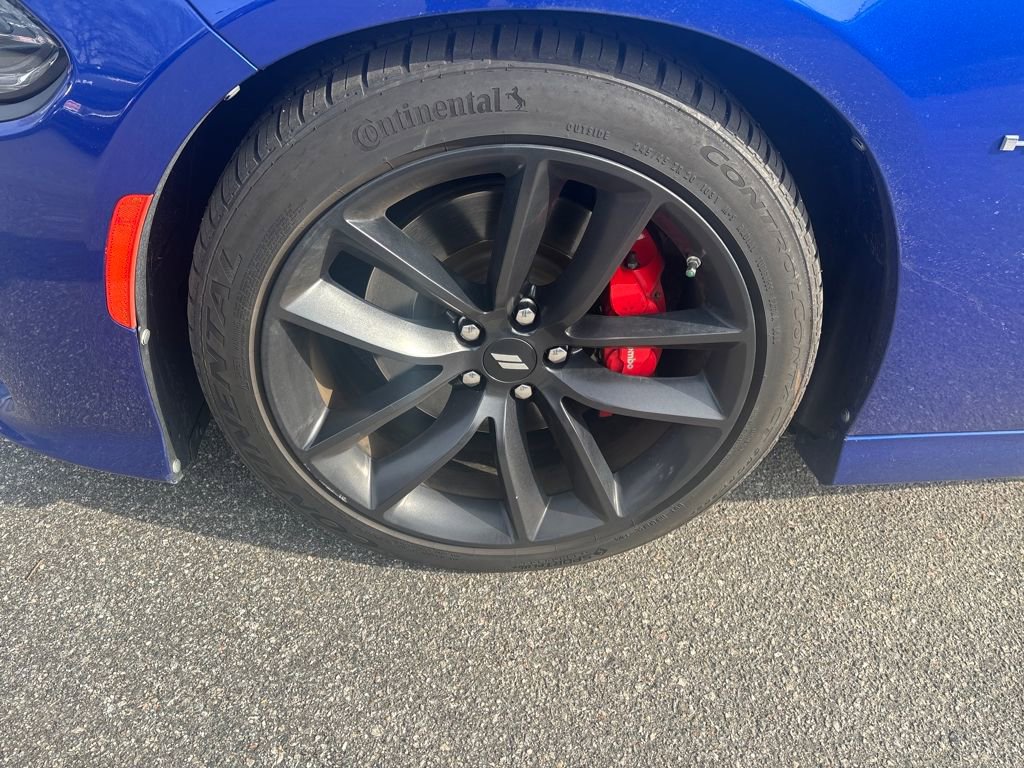 Used 2022 Dodge Charger R/T w/ Performance Handling Group image 10