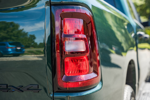 New 2026 RAM 1500 Express AWD/4WD image 8