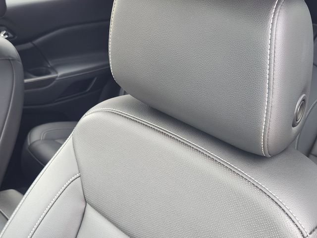 Used 2023 GMC Acadia SLT image 15