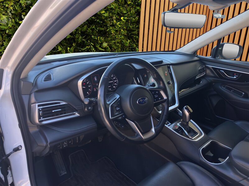 Used 2022 Subaru Outback Limited AWD/4WD image 4