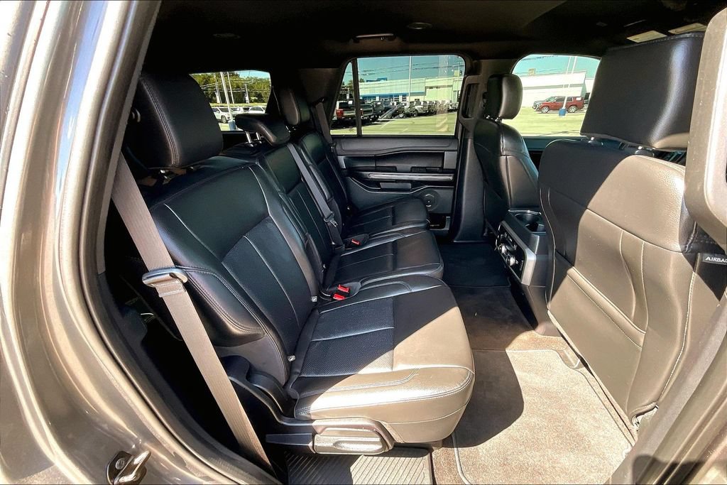 Used 2020 Ford Expedition XLT w/ Equipment Group 202A RWD image 24