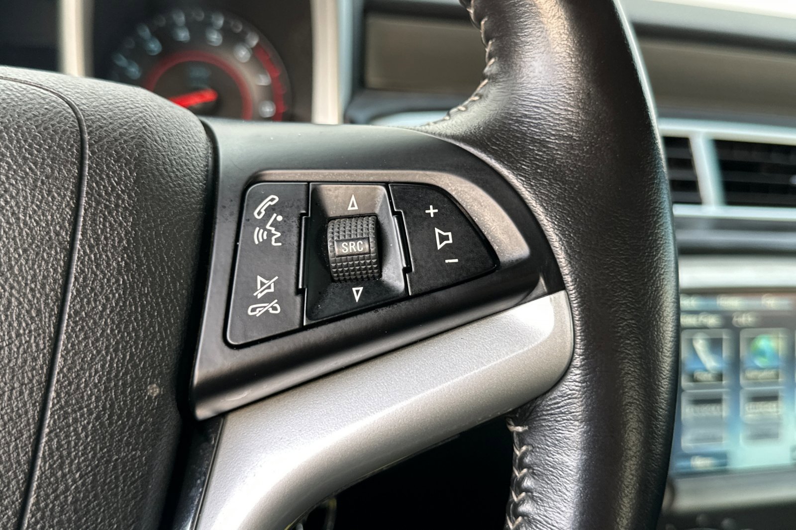 Used 2015 Chevrolet Camaro SS image 34