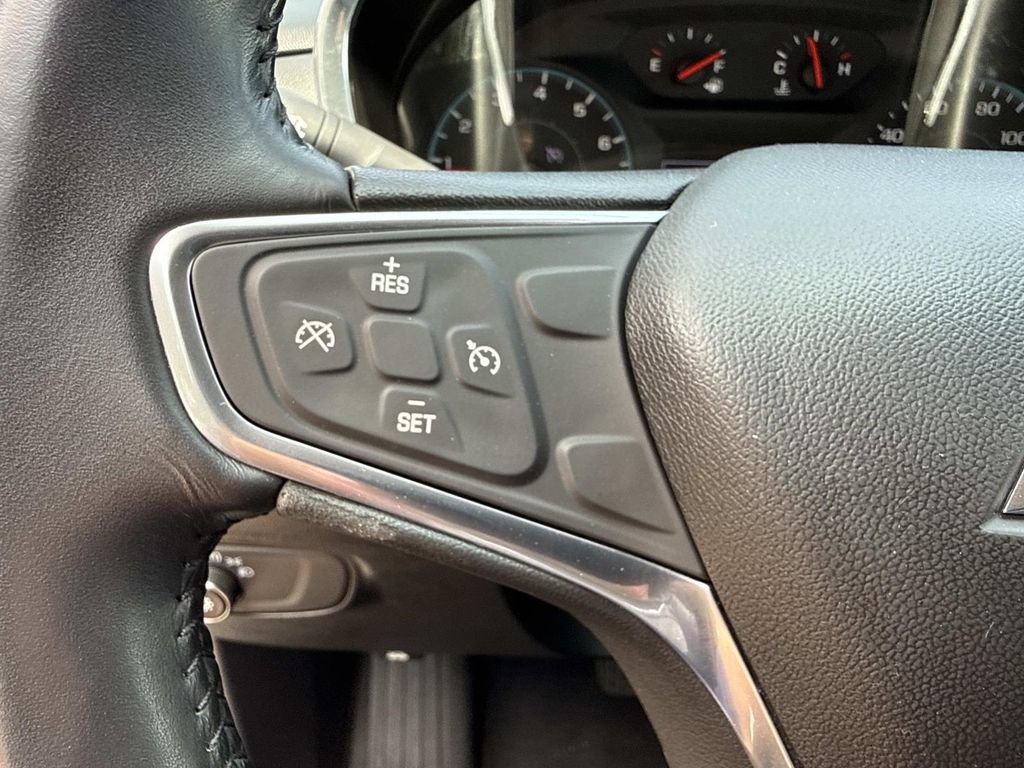 Used 2018 Chevrolet Equinox LT FWD image 30