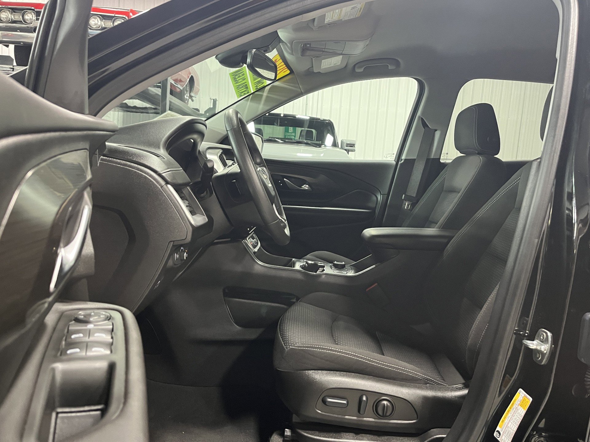 Certified 2022 GMC Terrain SLE w/ Driver Convenience Package image 12