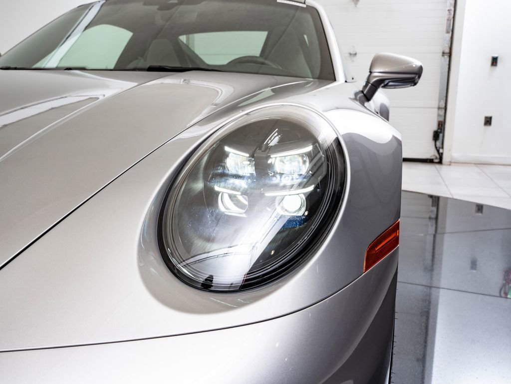 Certified 2025 Porsche 911 Carrera GTS RWD image 13
