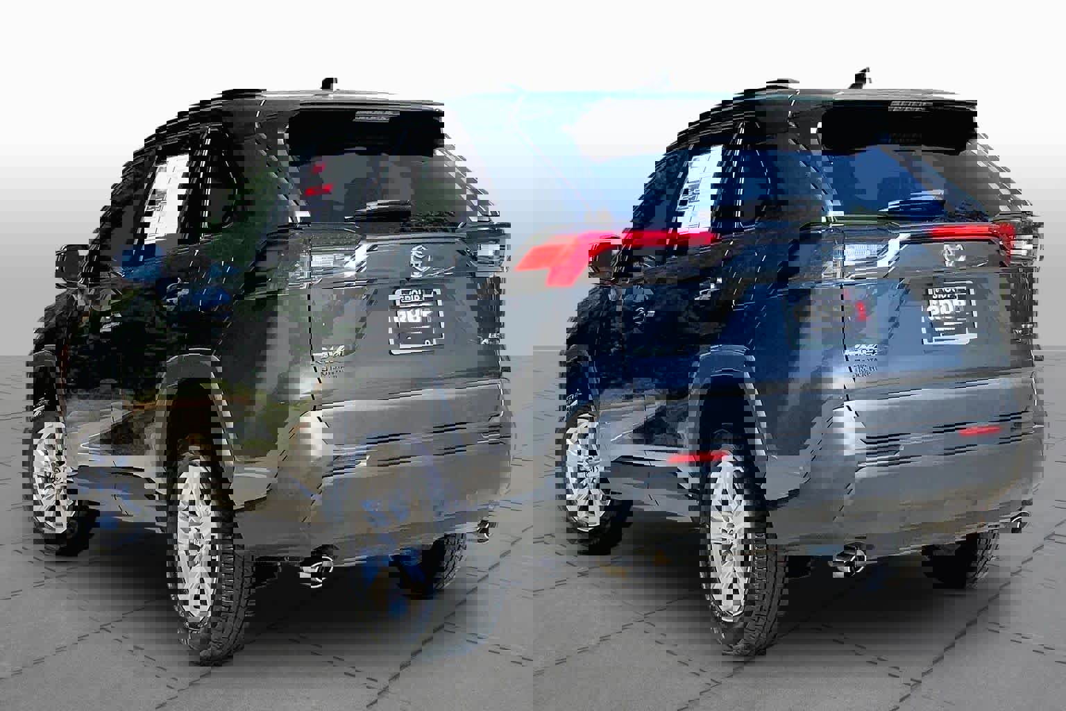 Used 2019 Toyota RAV4 XLE image 12