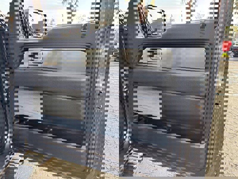 Used 2013 Ford F150 FX4 w/ Luxury Equipment Group image 10