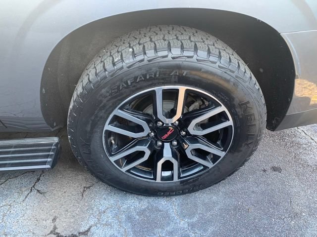 Used 2021 GMC Yukon XL AT4 w/ AT4 Premium Plus Package AWD/4WD image 36