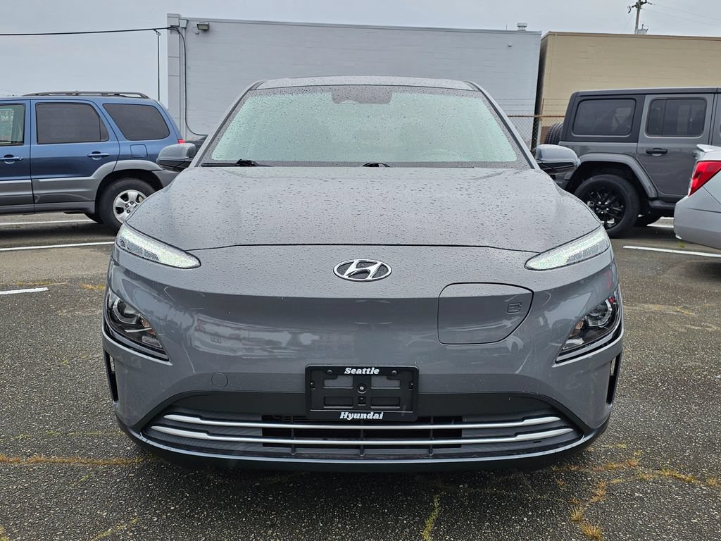 Used 2023 Hyundai Kona SEL FWD image 2
