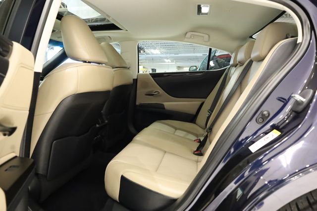 Used 2019 Lexus ES 350 w/ Premium Package image 27