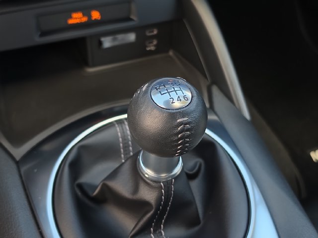 Used 2025 MAZDA MX-5 Miata Sport RWD image 27