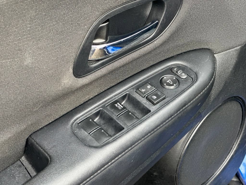 Used 2019 Honda HR-V Sport image 16