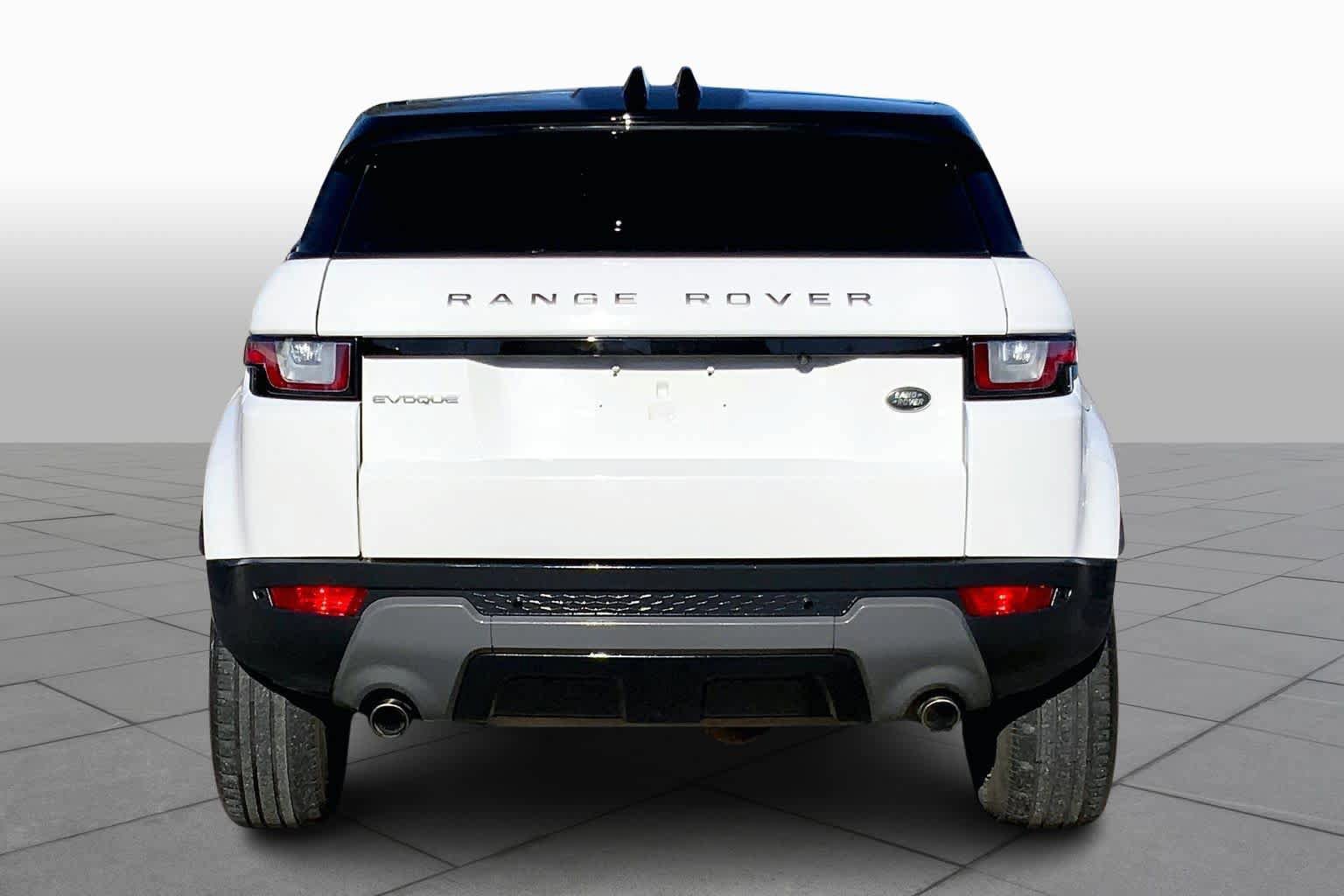 Used 2018 Land Rover Range Rover Evoque SE Premium AWD/4WD image 4