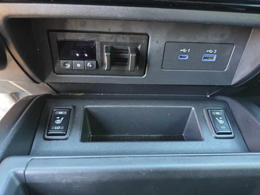 Used 2024 Nissan Titan PRO-4X w/ Pro-4x Convenience Package AWD/4WD image 42