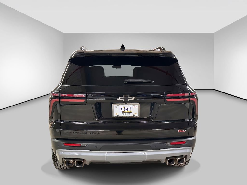 Used 2024 Chevrolet Traverse Z71 image 4