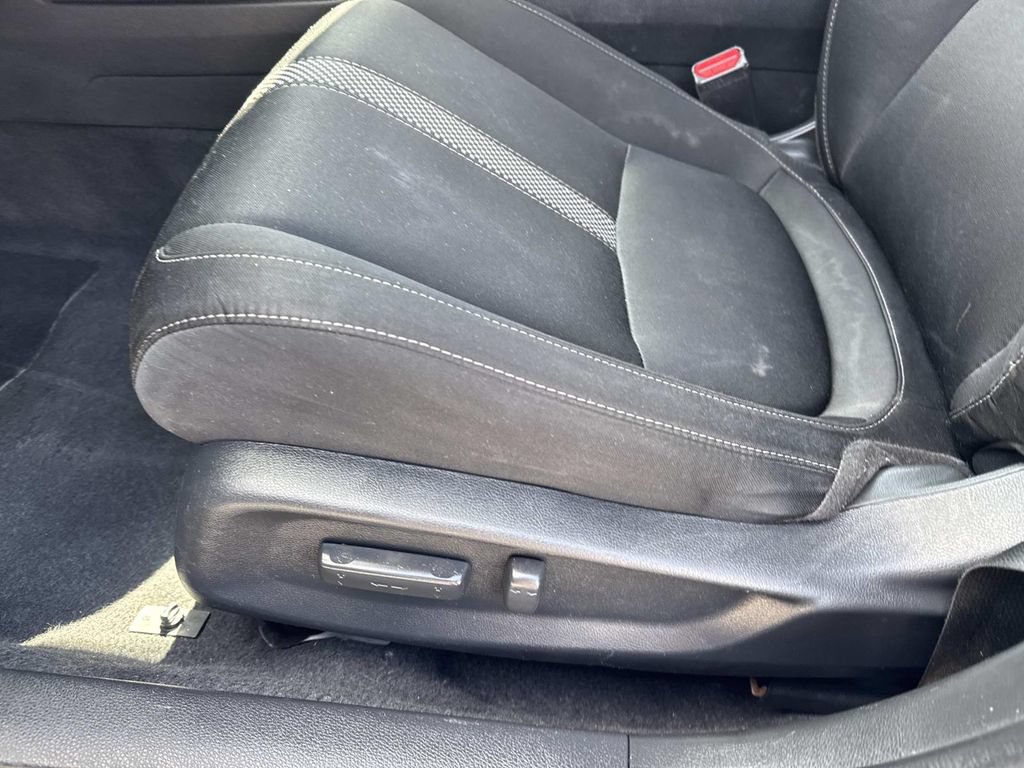 Used 2020 Honda Civic EX image 19
