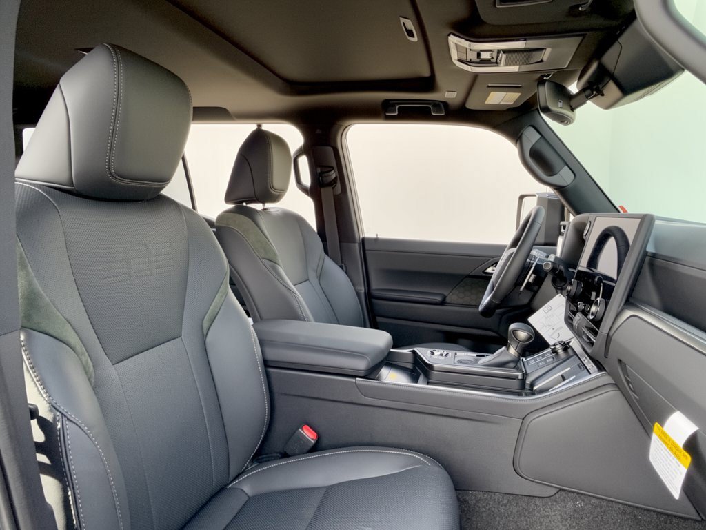 New 2026 Lexus GX 550 AWD/4WD image 30