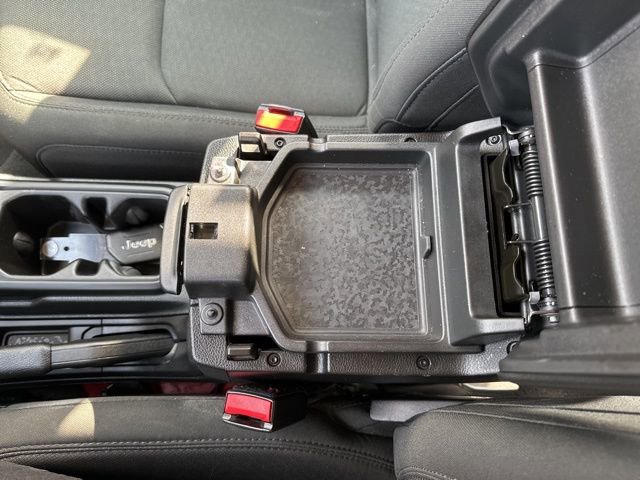Used 2023 Jeep Wrangler Sport image 24