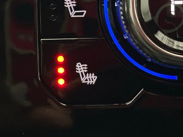 Used 2025 GMC Sierra 1500 AT4 w/ Technology Package image 7