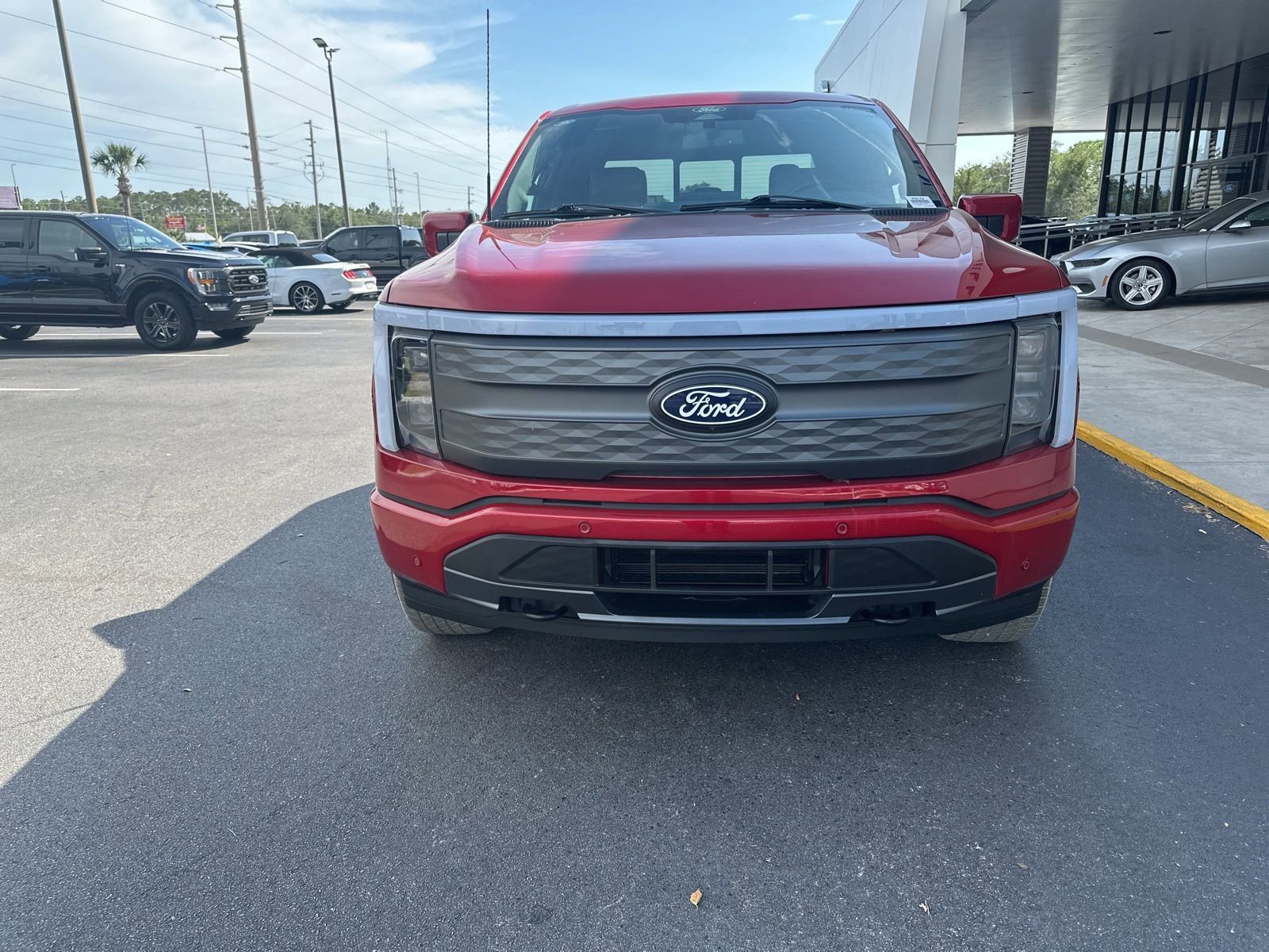 Certified 2025 Ford F150 Lightning Lariat AWD/4WD image 9