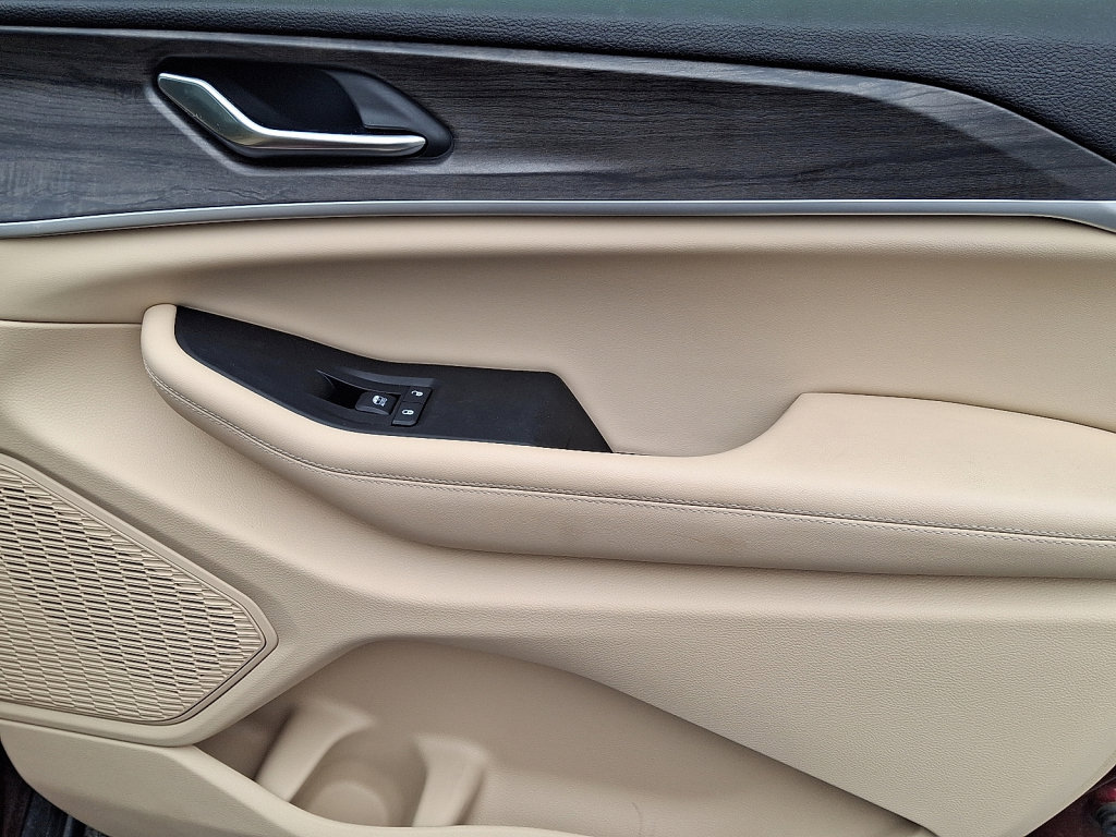 Used 2023 Jeep Grand Cherokee Limited w/ Trailer Tow Prep Group (B) image 10