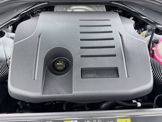 New 2026 Land Rover Range Rover SE image 32
