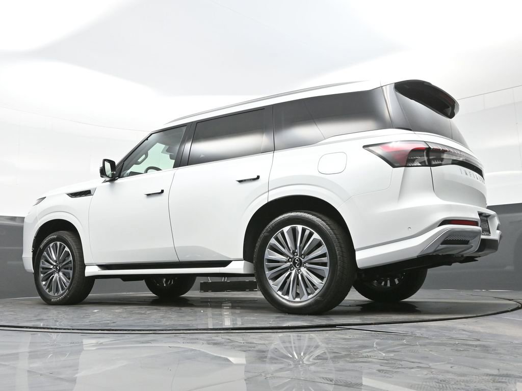 Used 2025 INFINITI QX80 Sensory image 16