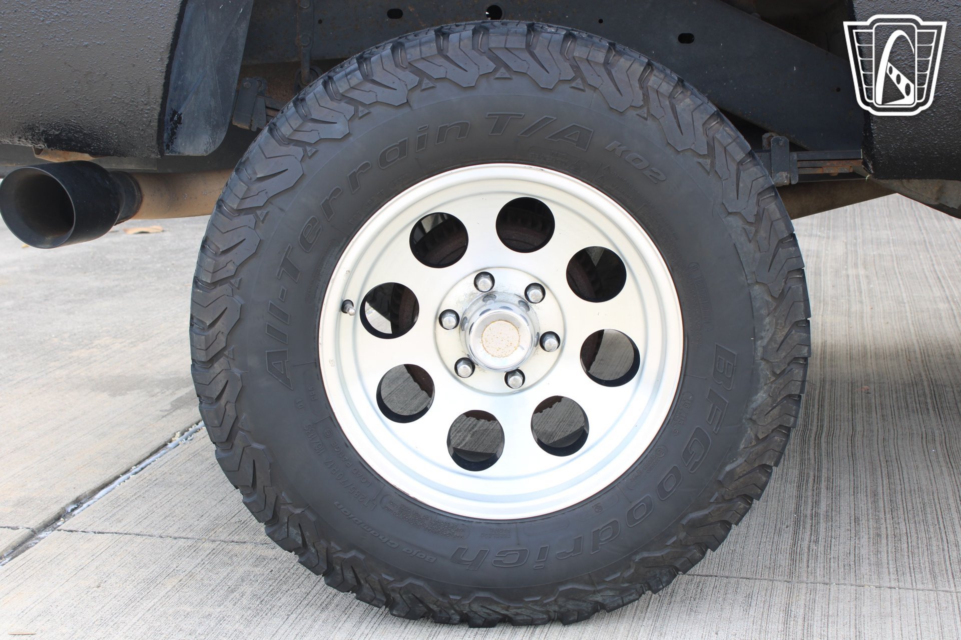 Used 1996 Chevrolet Tahoe 4WD 2-Door image 9