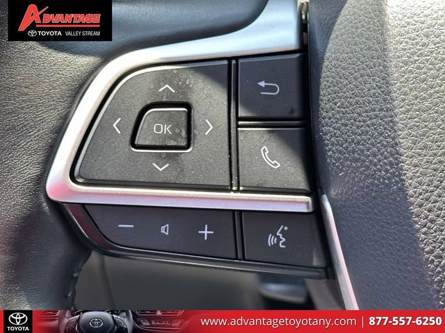 Used 2023 Toyota Highlander LE AWD/4WD image 26