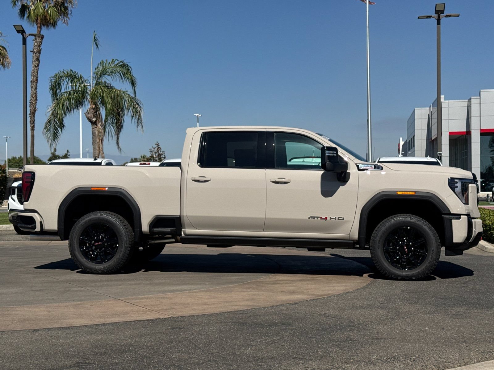 New 2026 GMC Sierra 2500 AT4 w/ AT4 Premium Plus Package AWD/4WD image 3
