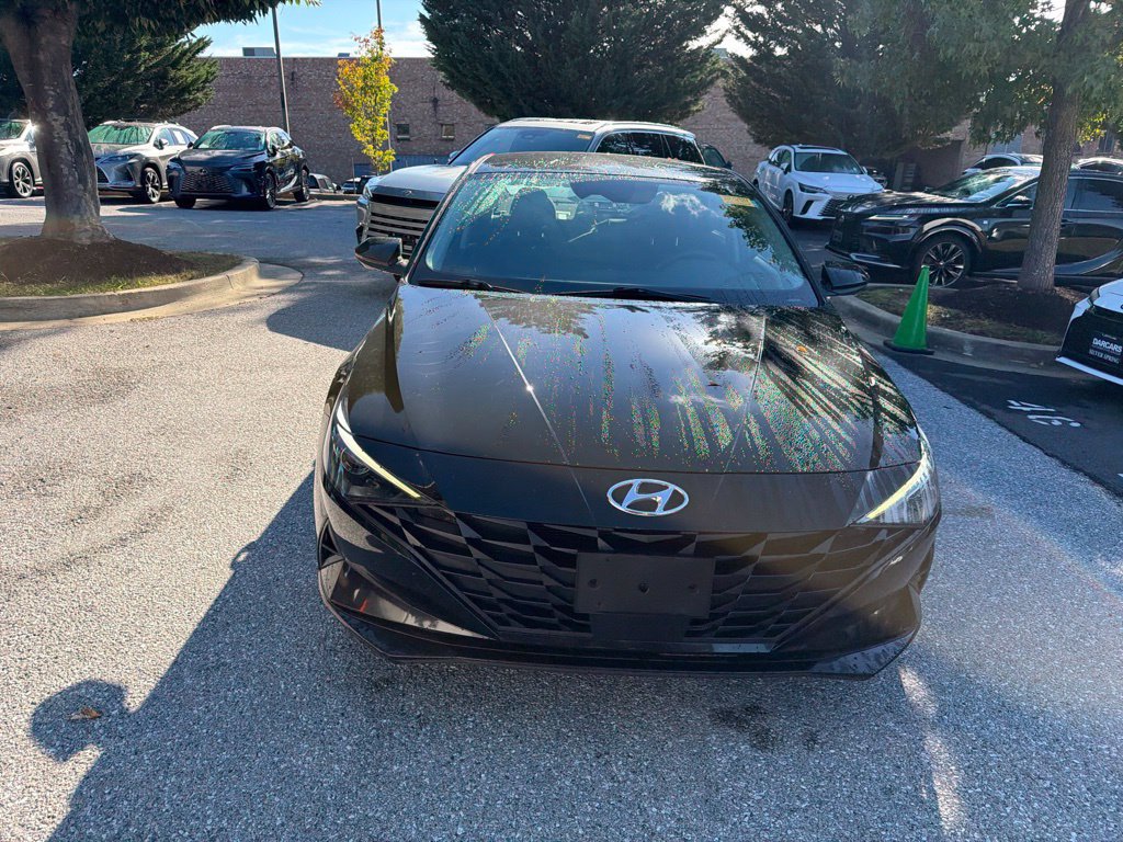 Used 2023 Hyundai Elantra SEL w/ Convenience Package FWD image 4