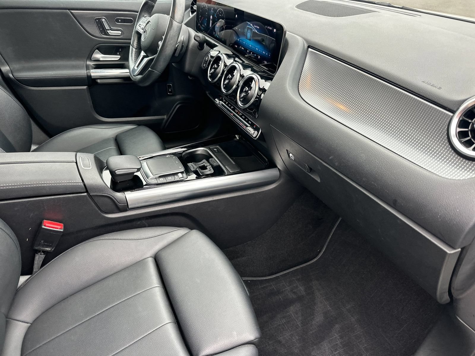 Used 2021 Mercedes-Benz GLA 250 4MATIC image 18