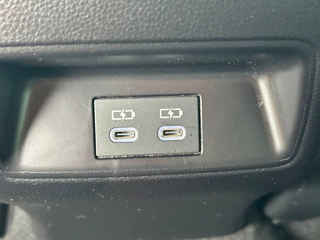 Used 2025 Toyota Corolla SE FWD image 21