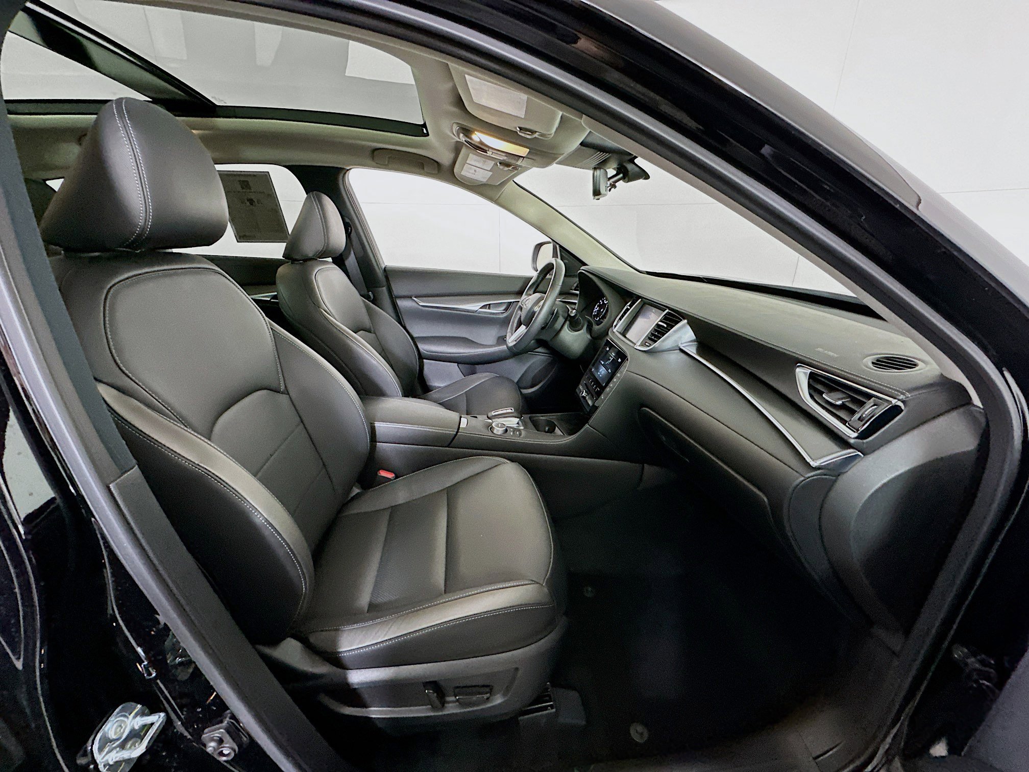 Used 2024 INFINITI QX50 Luxe image 33