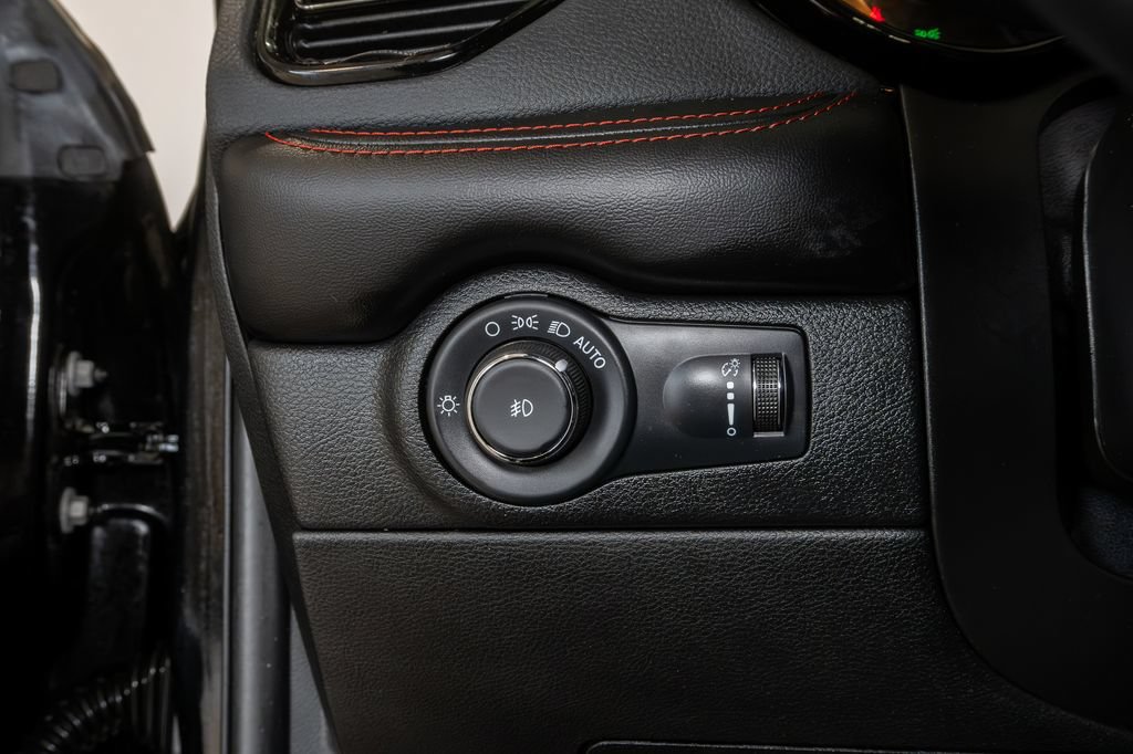 Used 2023 Dodge Durango R/T AWD/4WD image 14