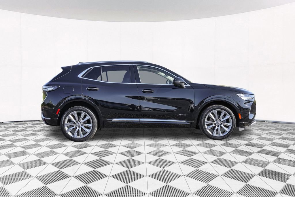 Used 2022 Buick Envision Avenir w/ Technology Package II image 13
