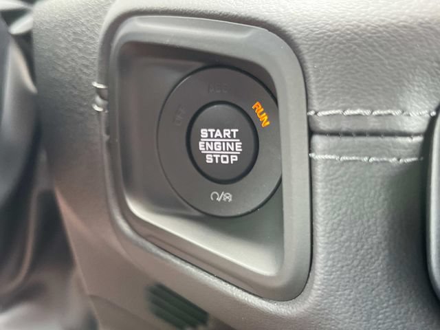 Used 2025 Jeep Gladiator Sport AWD/4WD image 20