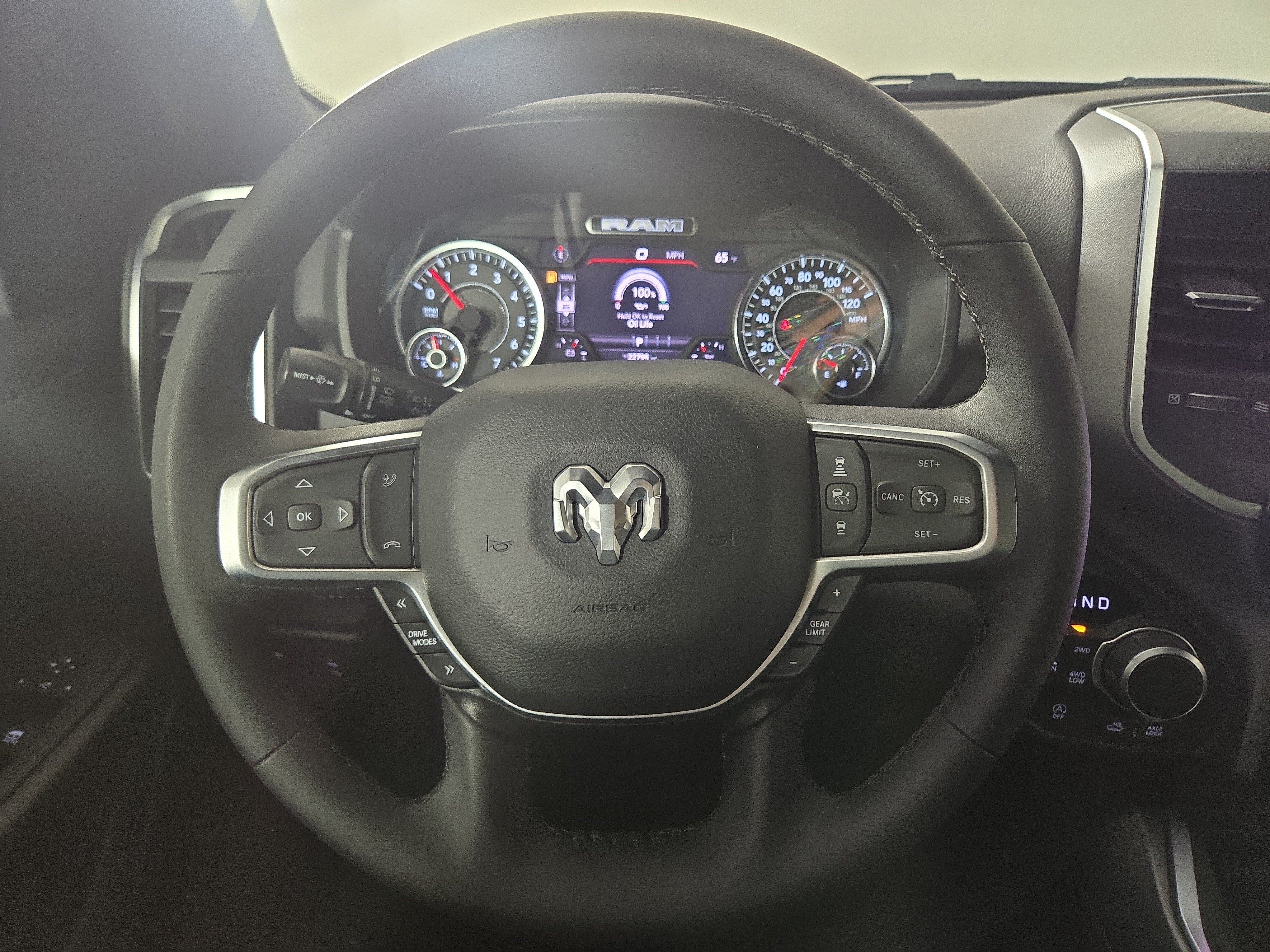 Certified 2025 RAM 1500 Big Horn AWD/4WD image 15