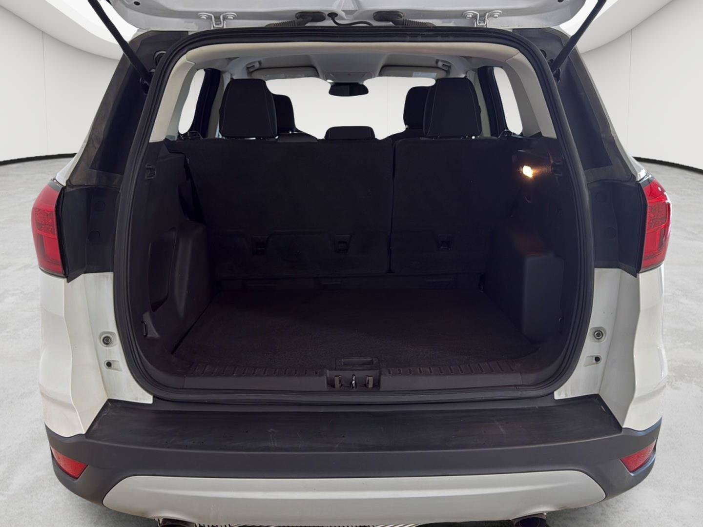 Used 2019 Ford Escape SE AWD/4WD image 12