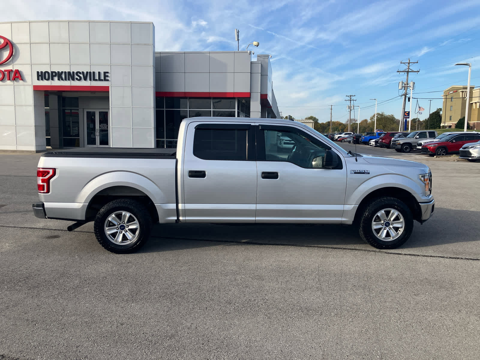 Used 2018 Ford F150 XLT image 8