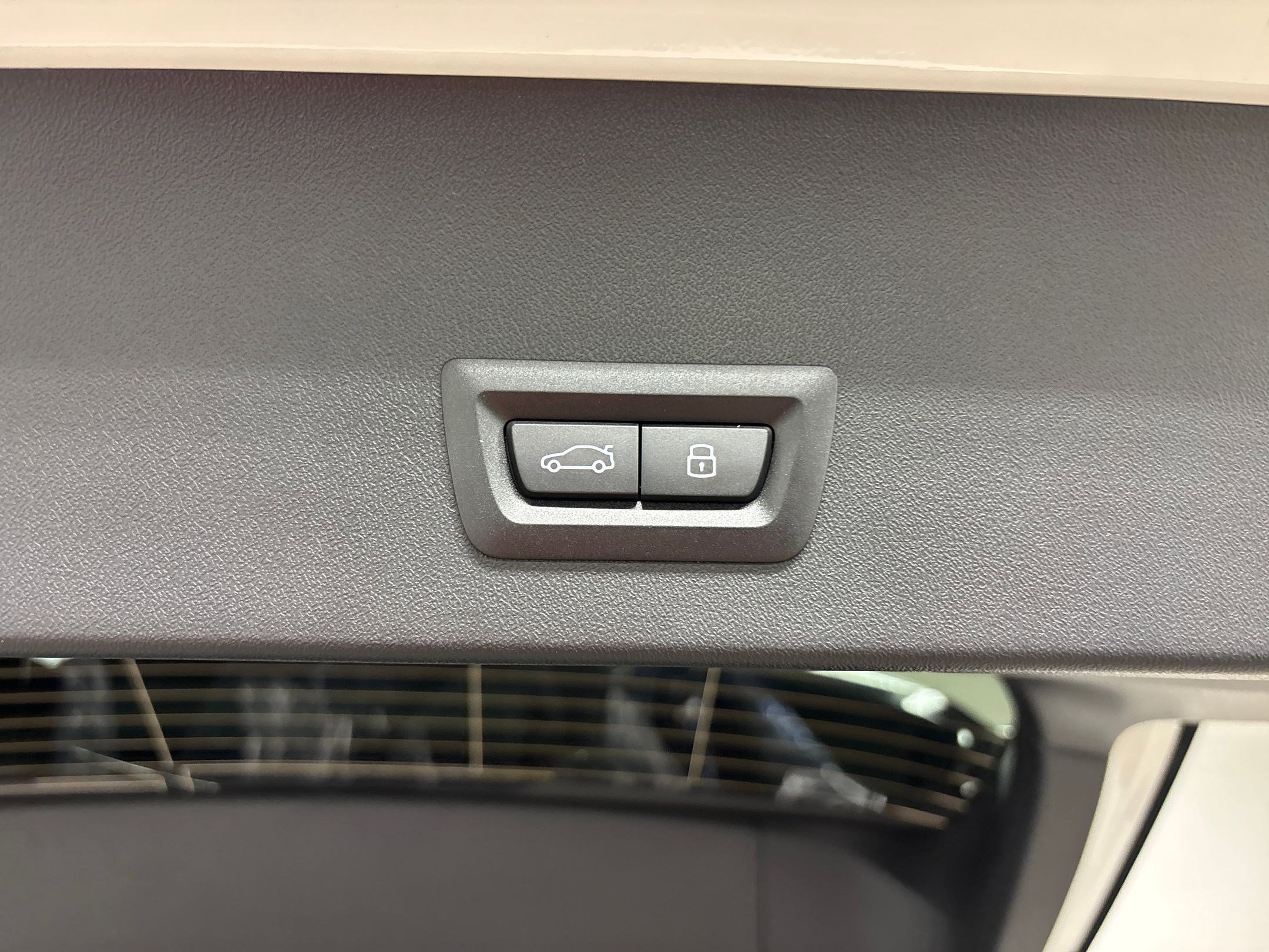 Used 2026 BMW X3 xDrive30 w/ Convenience Package image 19